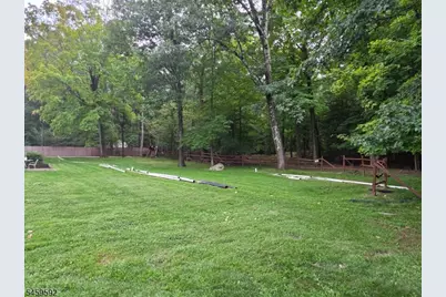 39 Greendale Rd, Cedar Grove, NJ 07009 - Photo 4