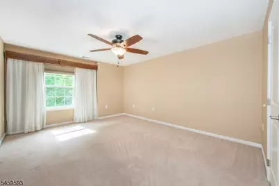 208 Welsh Pl, Morris Plains, NJ 07950 - Photo 10