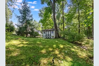 48 Lakeview Dr, Morris Plains, NJ 07950 - Photo 42