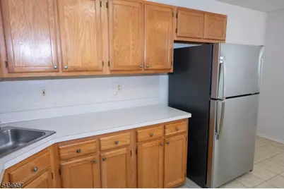 128 Arbor Way, Branchburg Township, NJ 08876 - Photo 6