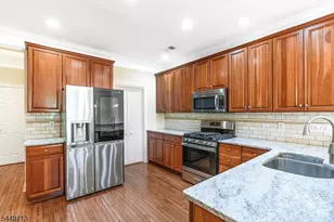 49 Georgetown Ct, Bernards Township, NJ 07920 - Photo 14