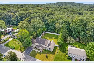 127 Mountain Circle South, West Milford Twp., NJ 07480 - Photo 6