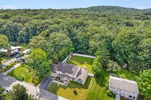 127 Mountain Cir S, West Milford Twp., NJ 07480 - Photo 6