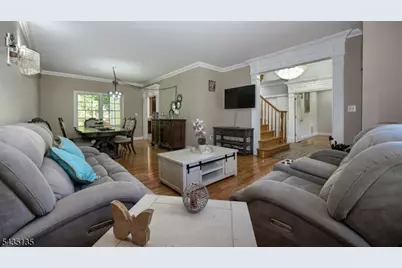 26 Stonehedge Dr, Hardyston Township, NJ 07460 - Photo 8