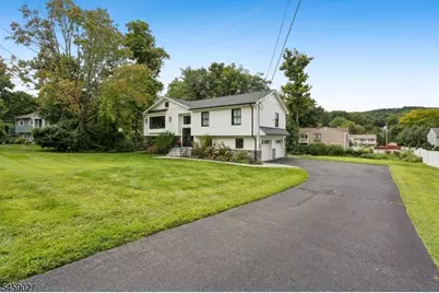 56 Brown Ave, Butler, NJ 07405 - Photo 2