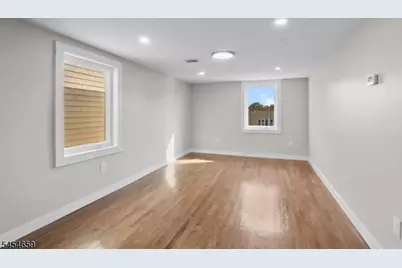 125 Park Ave, Newark, NJ 07104 - Photo 34
