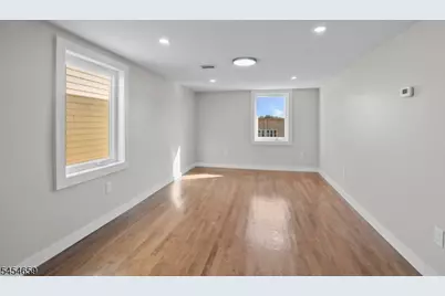 125 Park Ave, Newark, NJ 07104 - Photo 22