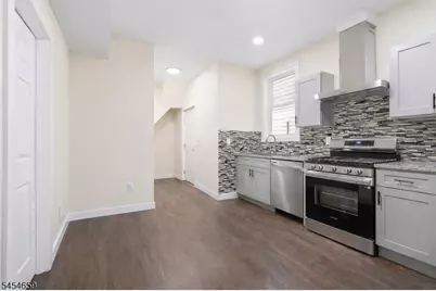 125 Park Ave, Newark, NJ 07104 - Photo 48