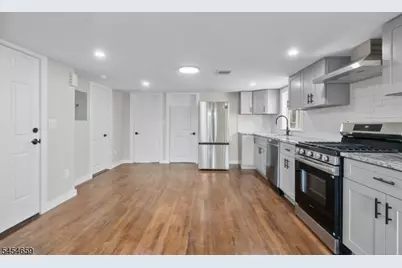 125 Park Ave, Newark, NJ 07104 - Photo 10