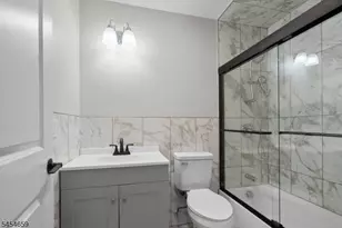 125 Park Ave, Newark, NJ 07104 - Photo 36