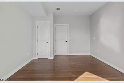 125 Park Ave, Newark, NJ 07104 - Photo 18