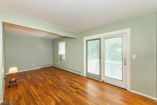 20 Byron Pl, Sparta Township, NJ 07871 - Photo 8