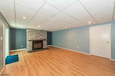 20 Byron Pl, Sparta Township, NJ 07871 - Photo 32