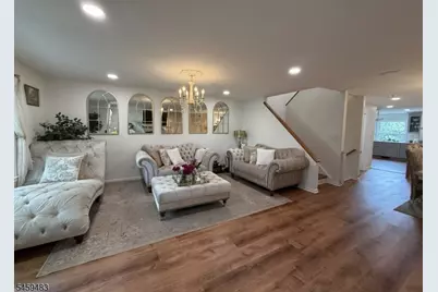 386 Waterview Rd, Bridgewater, NJ 08807 - Photo 8