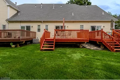 133 Town Center Dr, Warren Township, NJ 07059 - Photo 22