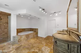 223 Pleasant Run Rd, Readington, NJ 08853 - Photo 10