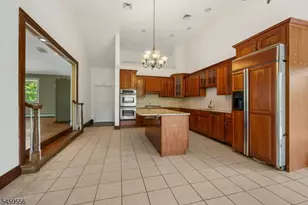 223 Pleasant Run Rd, Readington, NJ 08853 - Photo 4