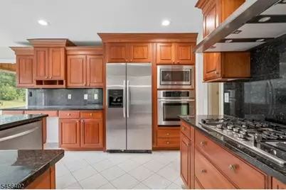 24 Woodland Rd, Madison, NJ 07940 - Photo 6