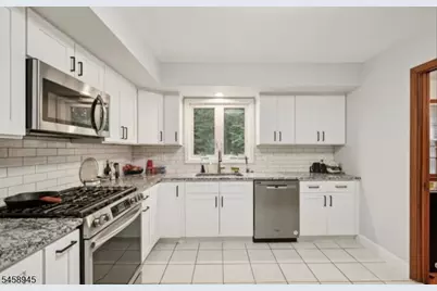52 Dunlap St, New Providence, NJ 07974 - Photo 2