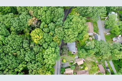 279 Prospect Point Rd, Jefferson Township, NJ 07849 - Photo 12
