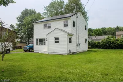 137 Centerton Dr, Parsippany, NJ 07054 - Photo 6