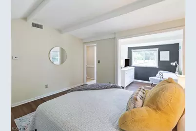 30 Laurel Dr, Wayne, NJ 07470 - Photo 12