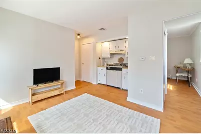 30 Laurel Dr, Wayne, NJ 07470 - Photo 26