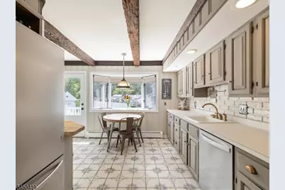 30 Laurel Dr, Wayne, NJ 07470 - Photo 6
