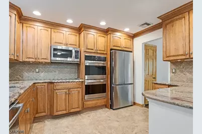 1 Oklahoma Trl, Hopatcong, NJ 07843 - Photo 10
