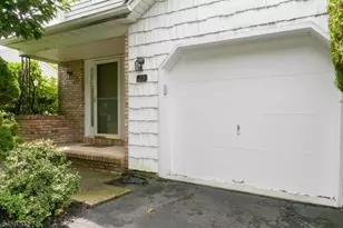 63 Averell Dr, Parsippany, NJ 07950 - Photo 2