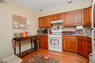 63 Averell Dr, Parsippany, NJ 07950 - Photo 6