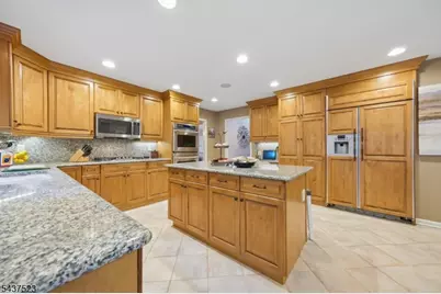 22 Trails End Ct, Westfield Town, NJ 07090 - Photo 8