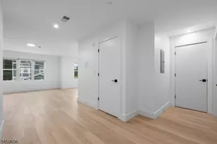 645 S 10th St Unit, Newark, NJ 07108 - Photo 16