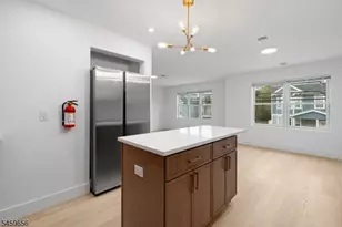 645 S 10th St Unit, Newark, NJ 07108 - Photo 6