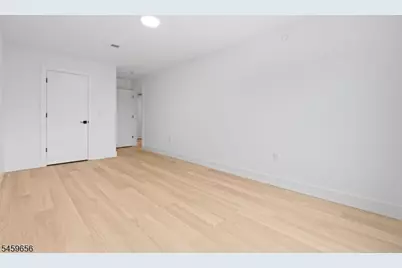 645 S 10th St Unit #1, Newark, NJ 07108 - Photo 8