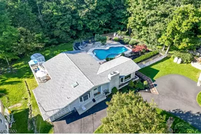 25 Sachem Rd, Jefferson Township, NJ 07849 - Photo 2