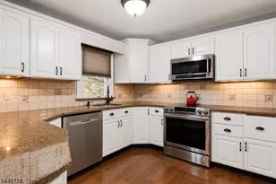 109 Valley View Trail, Sparta Township, NJ 07871 - Photo 4
