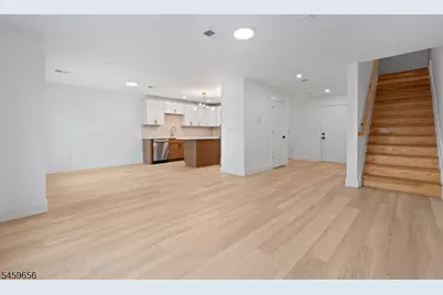 645 S 10th St Unit #2, Newark, NJ 07108 - Photo 16