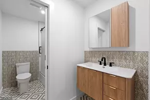 645 S 10th St Unit, Newark, NJ 07108 - Photo 18