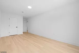 645 S 10th St Unit, Newark, NJ 07108 - Photo 8