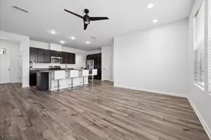 82 Depot Wy, Dunellen, NJ 08812 - Photo 6