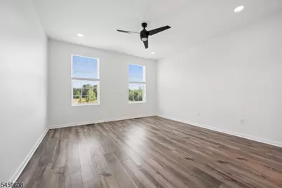 82 Depot Way, Dunellen, NJ 08812 - Photo 18