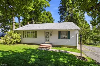 24 Jordan Ter, Dover, NJ 07801 - Photo 2