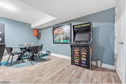 247 Mount Pleasant Ave, Newark, NJ 07104 - Photo 30