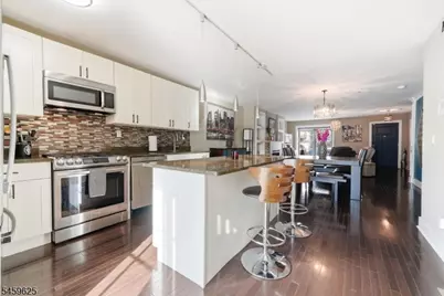 247 Mount Pleasant Ave, Newark, NJ 07104 - Photo 8