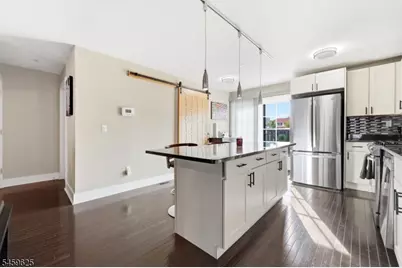 247 Mount Pleasant Ave, Newark, NJ 07104 - Photo 12