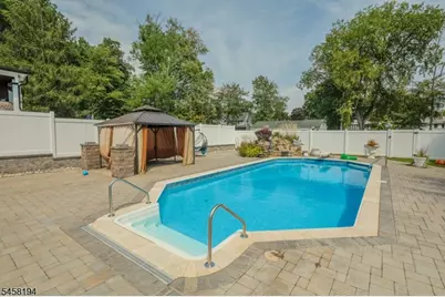 22 Bryant Dr, Livingston, NJ 07039 - Photo 6