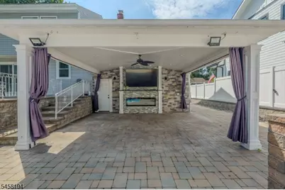 22 Bryant Dr, Livingston, NJ 07039 - Photo 10
