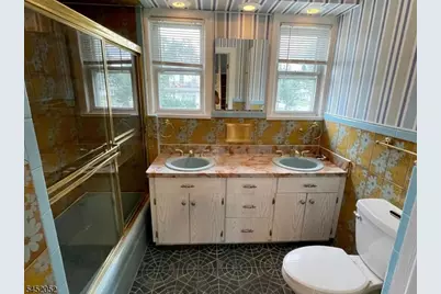 182 2nd St #2, Clifton, NJ 07011 - Photo 4