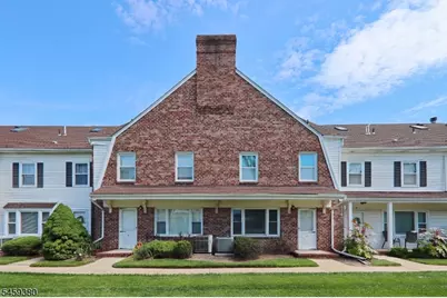 25 Tisbury Ct, Scotch Plains Township, NJ 07076 - Photo 1